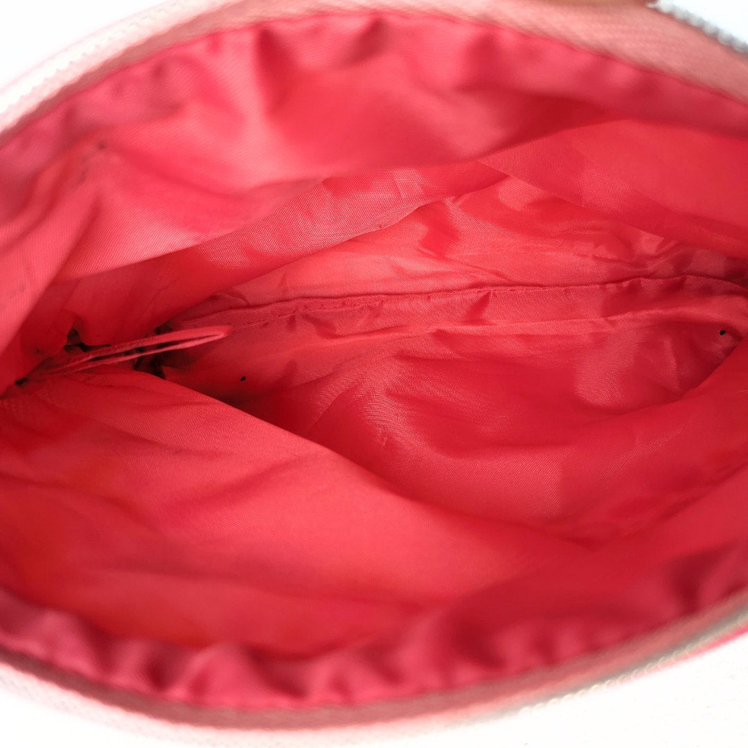 The interior of the Estée Lauder Small Citrus Fruits Print Makeup Bag.