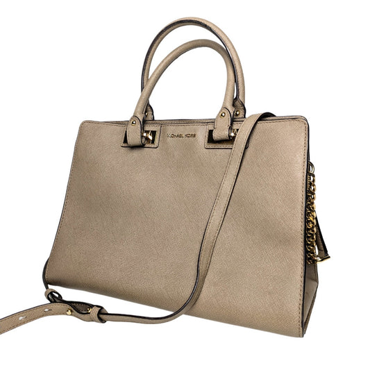 Pre-owned Michael Kors Quinn Large Saffiano Leather Satchel in mocha color with gold-tone hardware, two handles, and an adjustable shoulder strap.