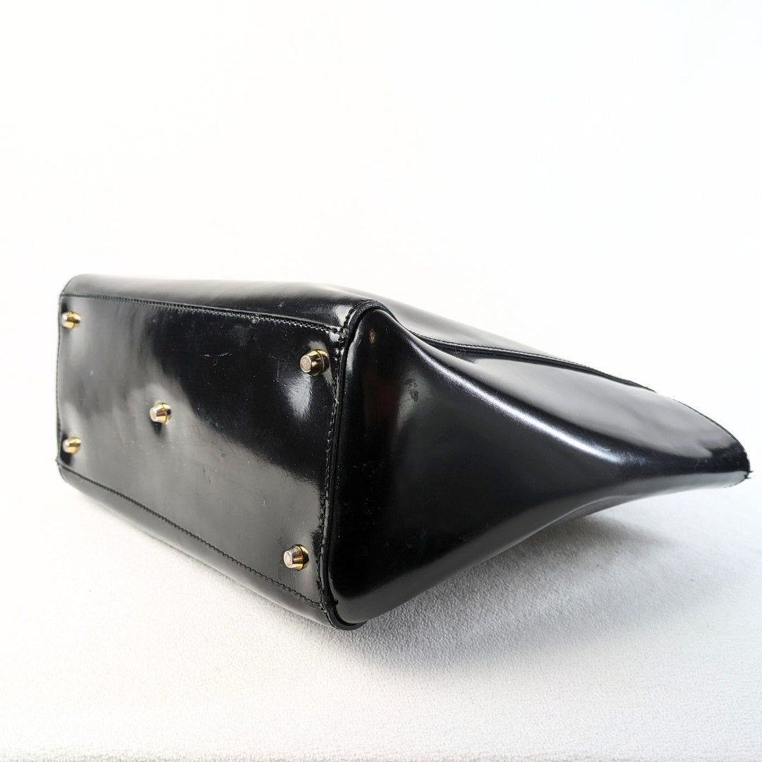 Pre-owned Innue Black Glossy Genuine Leather Handbag