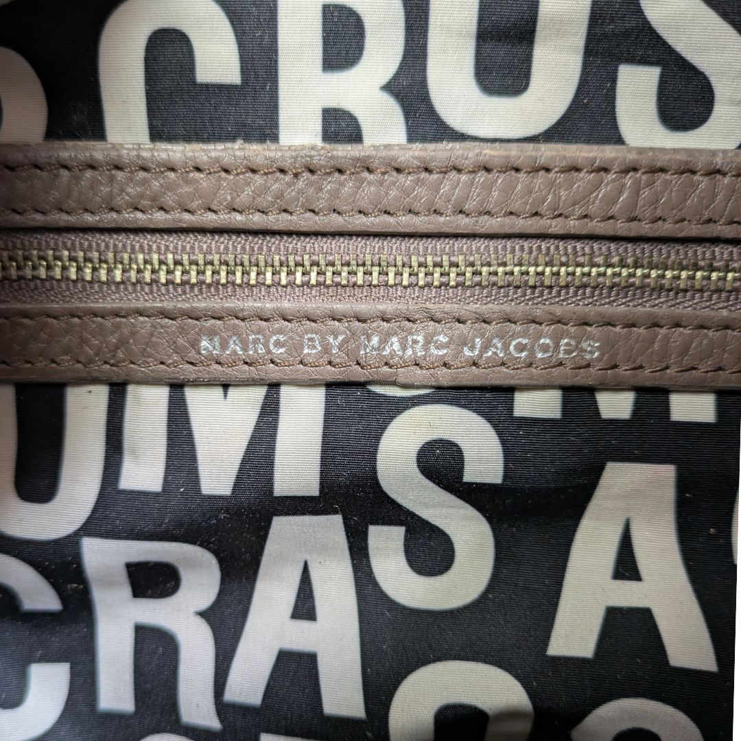 Marc Jacobs Classic Q Natasha Crossbody Bag – Brown Leather