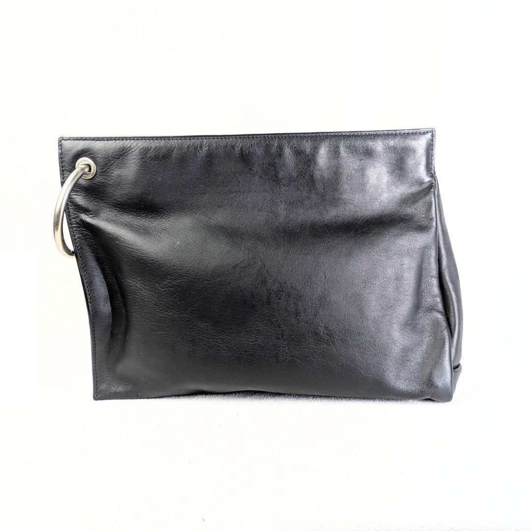 Marc by Marc Jacobs Handbag Prism Clutch in Black - photographed from the back side. 