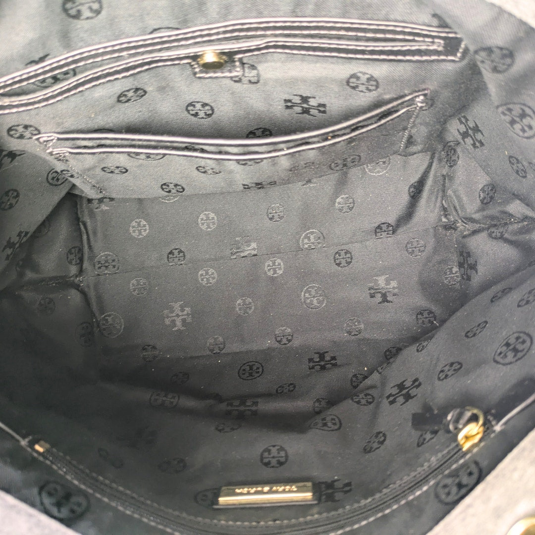Lined interorior of pre-owned Tory Burch Two-Tone Grey Trimmed Wool Shopper Bag.