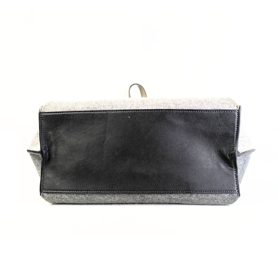 Pre-owned Tory Burch Two-Tone Grey Trimmed Wool Shopper Bag photographed from the bottom.