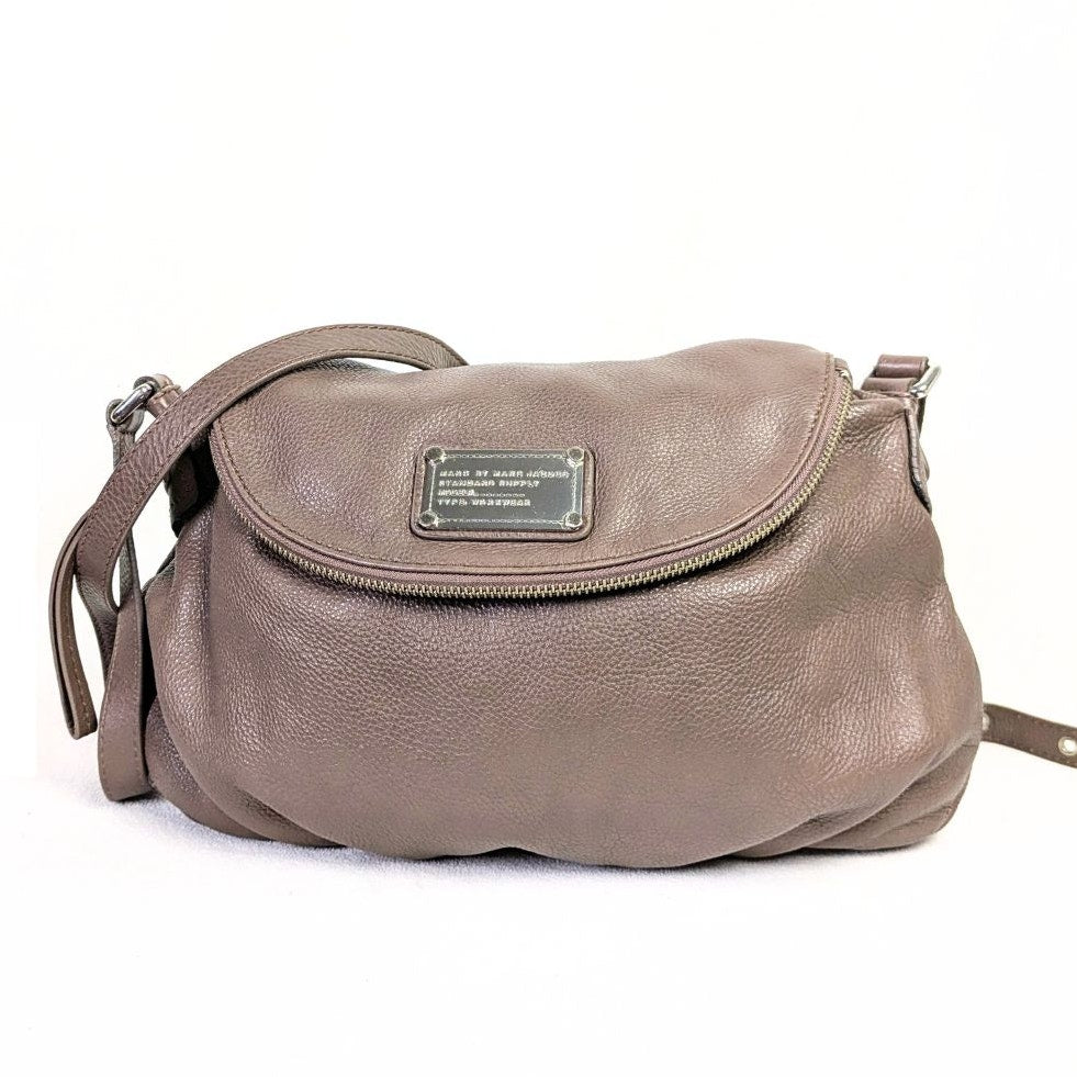 Marc Jacobs Classic Q Natasha Crossbody Bag – Brown Leather