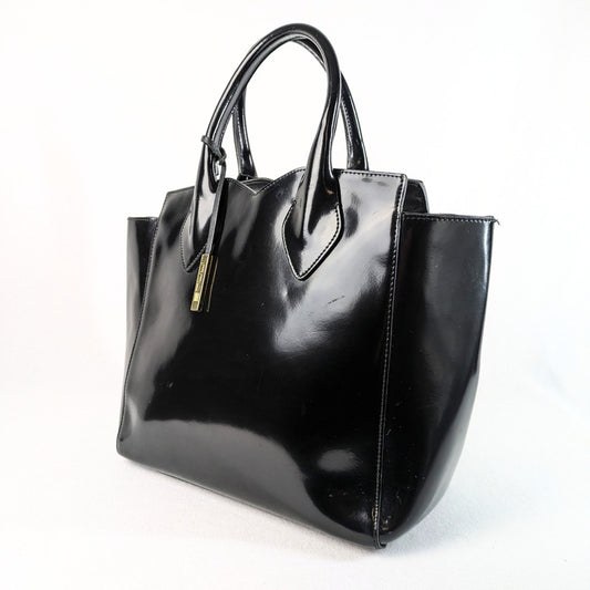 Pre-owned Innue Black Glossy Genuine Leather Handbag